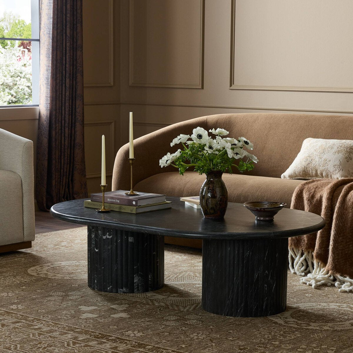 ORANDA COFFEE TABLE-PLSHD WHITE