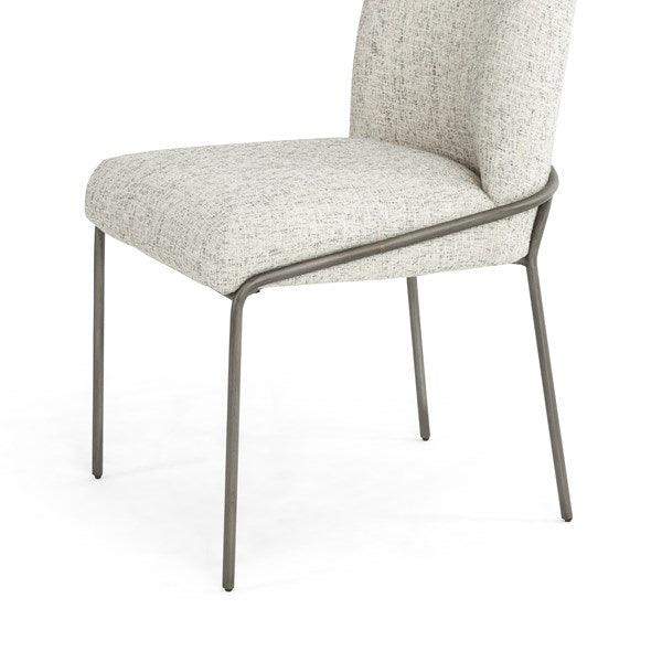 ASTRUD DINING CHAIR