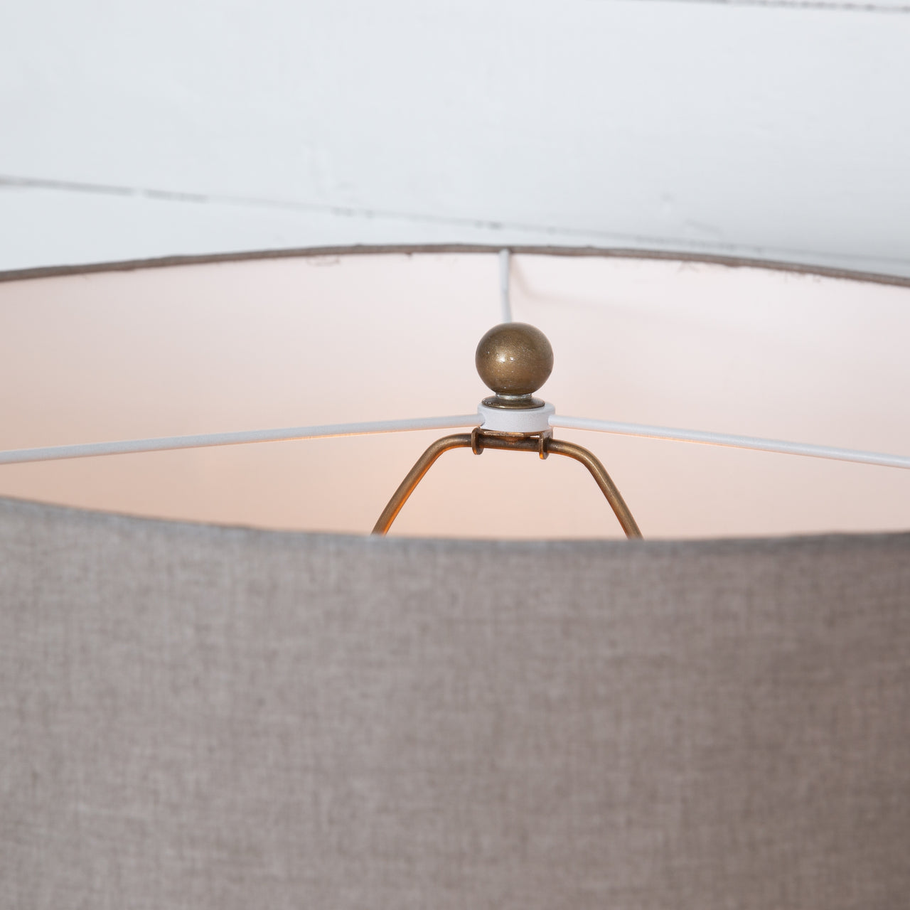 CAMERON TABLE LAMP