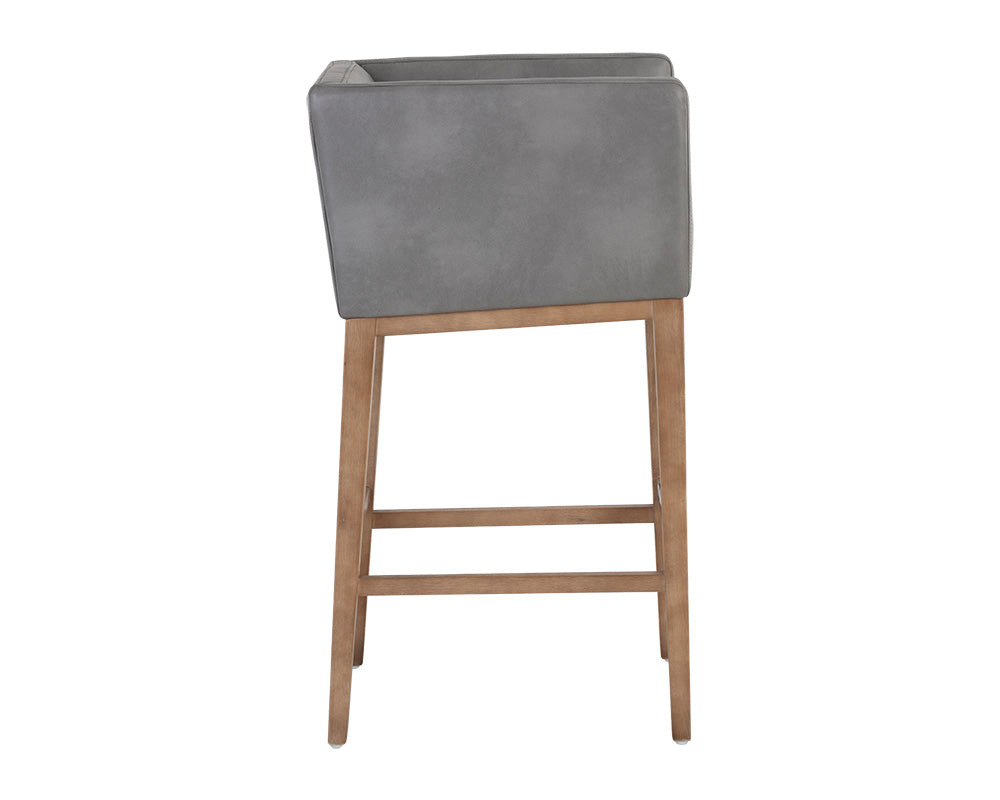 Maxine Barstool