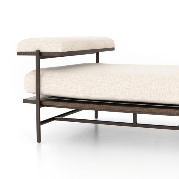 KENNON CHAISE
